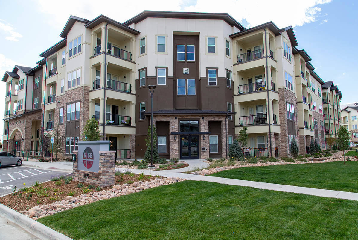 Rise Luxury Apartments Johnstown, CO